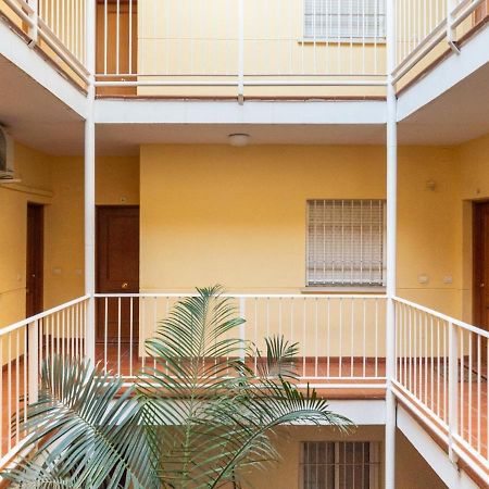 Апартаменты Lu&Cia El Patio Малага Экстерьер фото