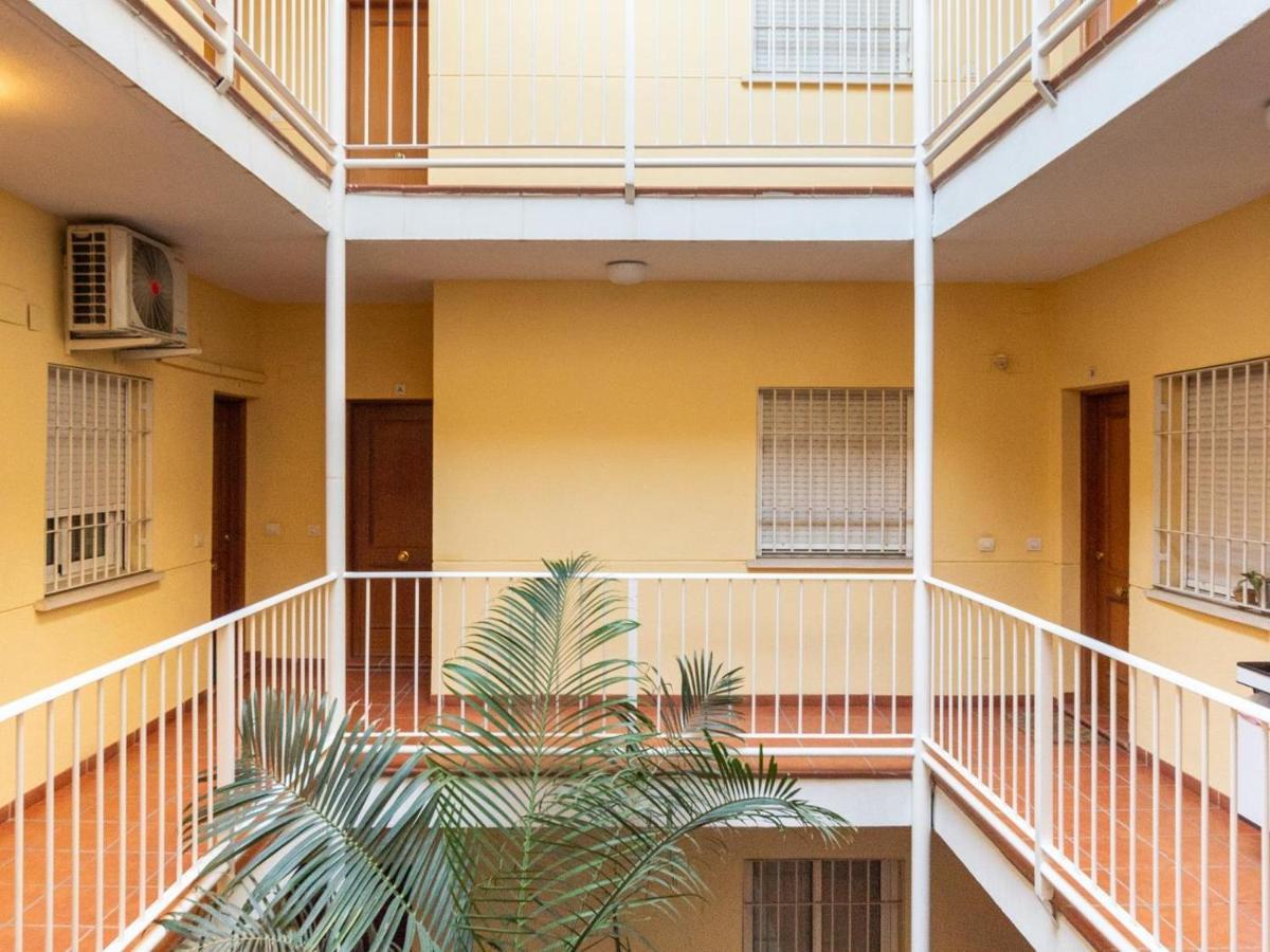 Апартаменты Lu&Cia El Patio Малага Экстерьер фото